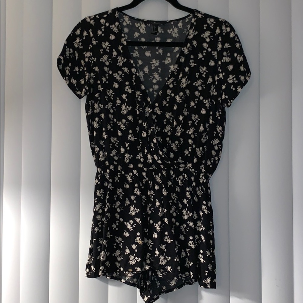 Black and white romper with flower patterns